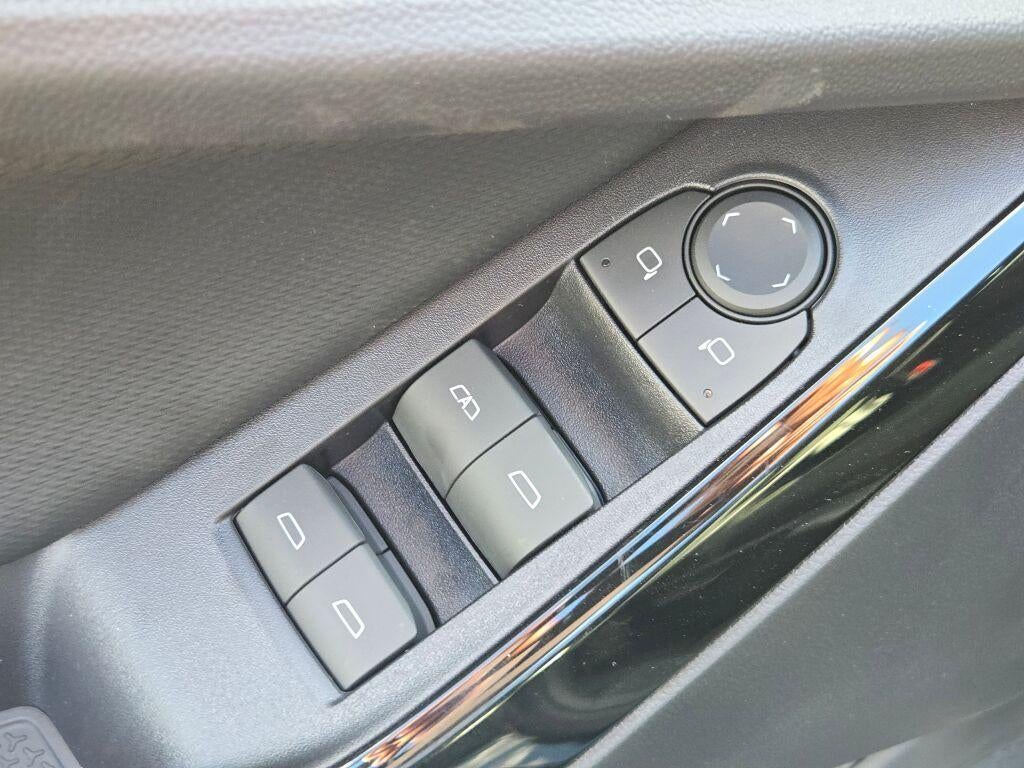 2027 Chevrolet Equinox FWD LT