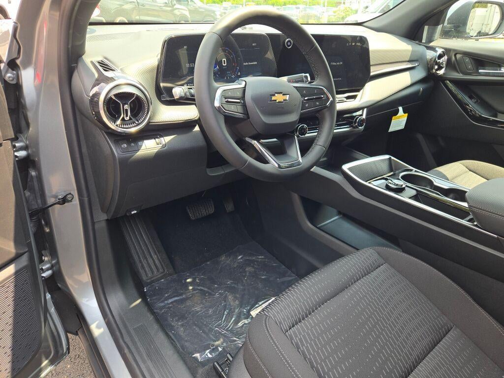2027 Chevrolet Equinox FWD LT
