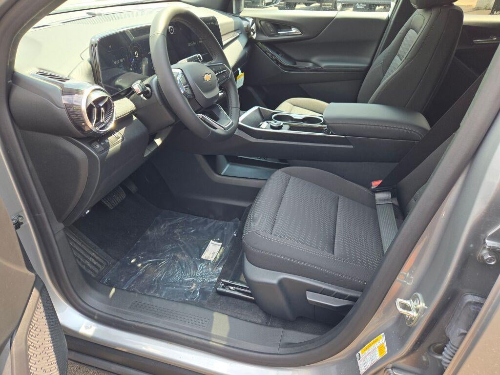 2027 Chevrolet Equinox FWD LT