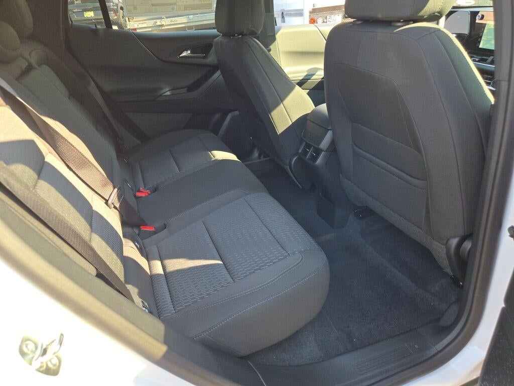 2027 Chevrolet Equinox FWD LT