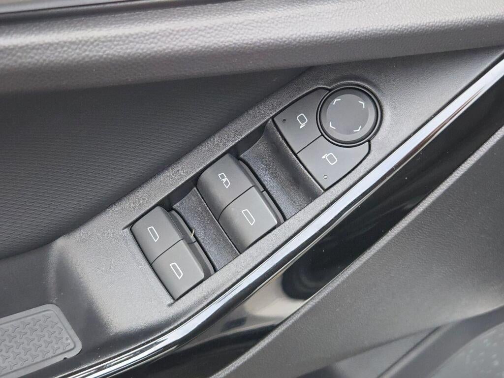 2027 Chevrolet Equinox FWD LT