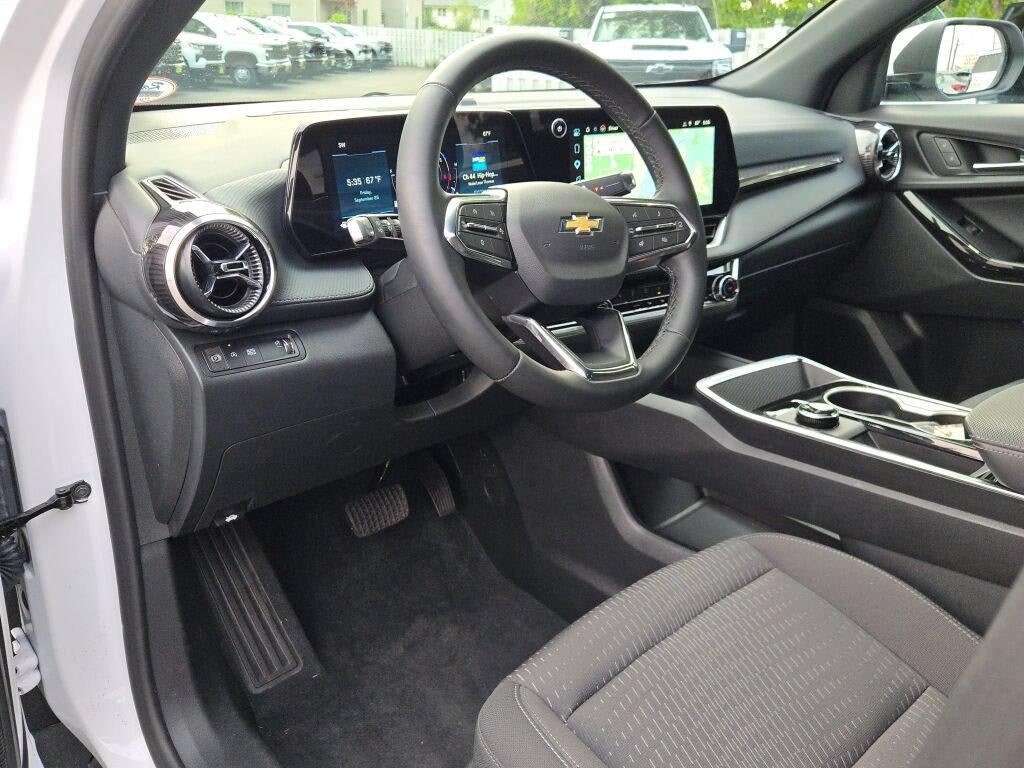 2027 Chevrolet Equinox FWD LT