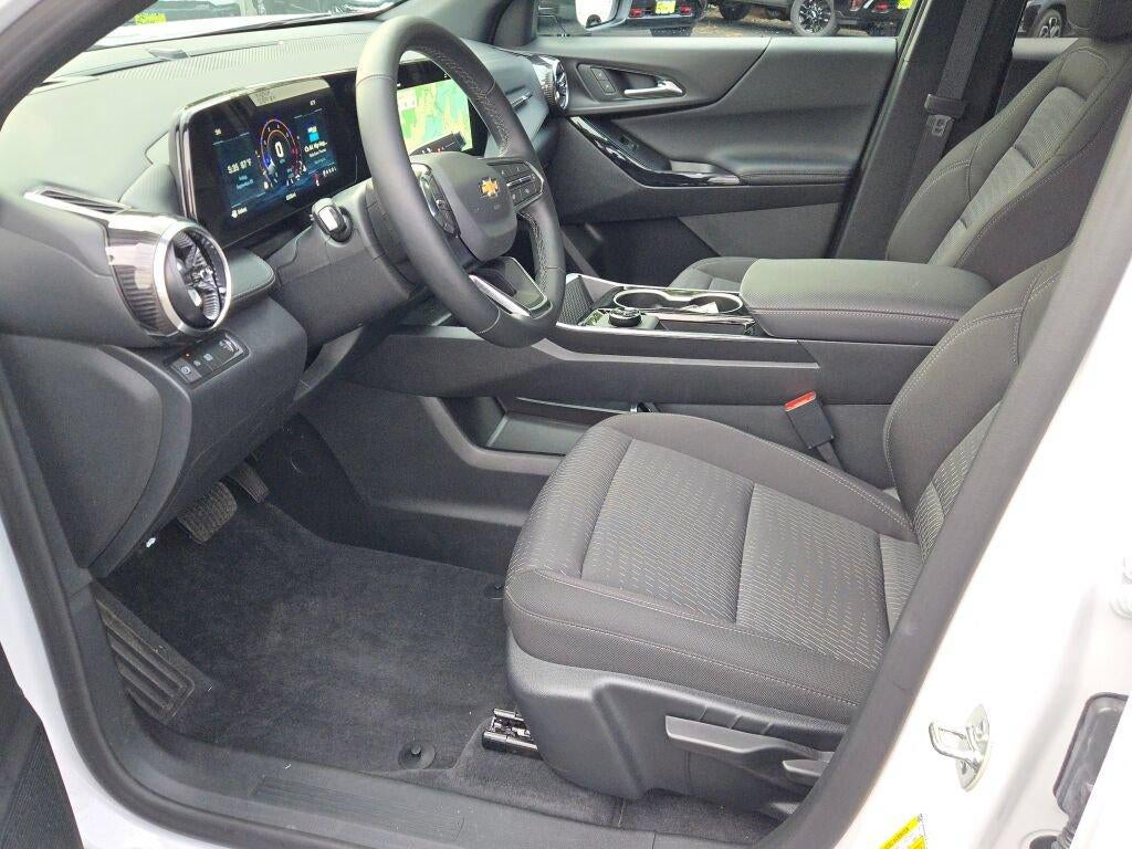 2027 Chevrolet Equinox FWD LT