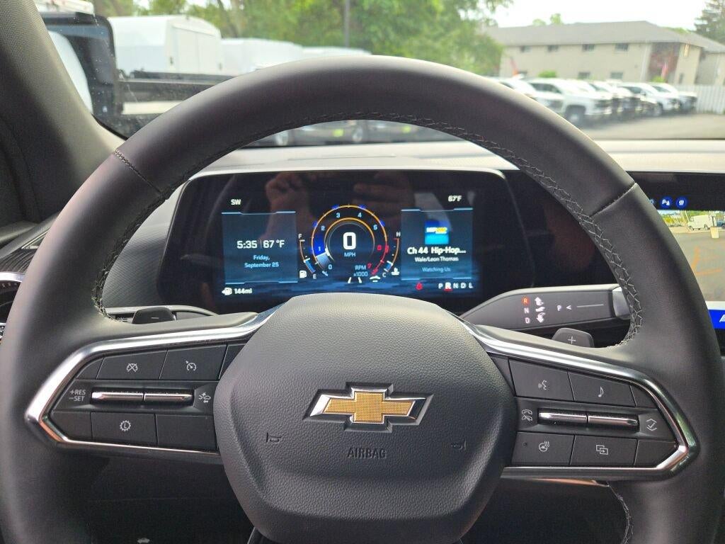 2027 Chevrolet Equinox FWD LT
