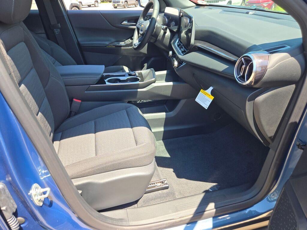 2027 Chevrolet Equinox FWD LT