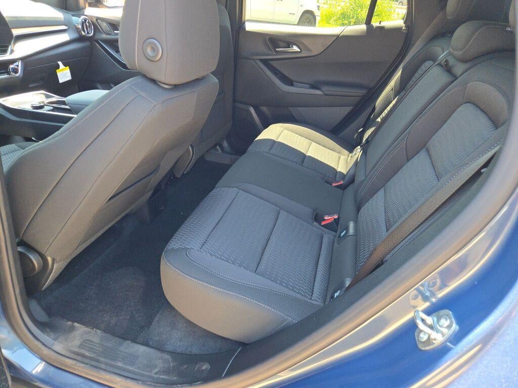 2027 Chevrolet Equinox FWD LT