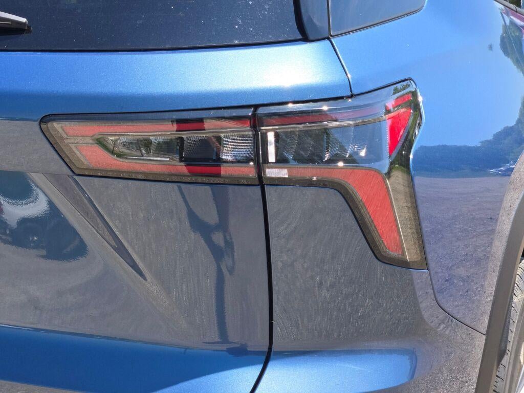 2027 Chevrolet Equinox FWD LT