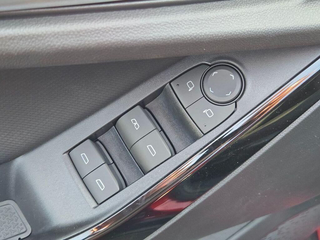 2027 Chevrolet Equinox FWD LT