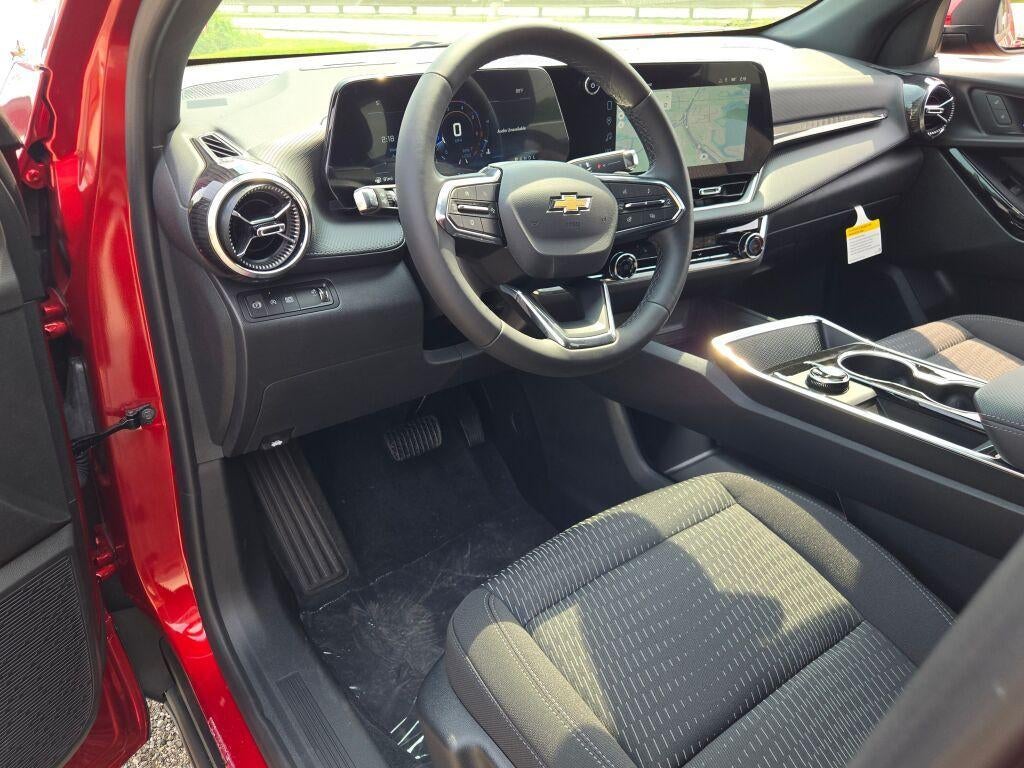 2027 Chevrolet Equinox FWD LT