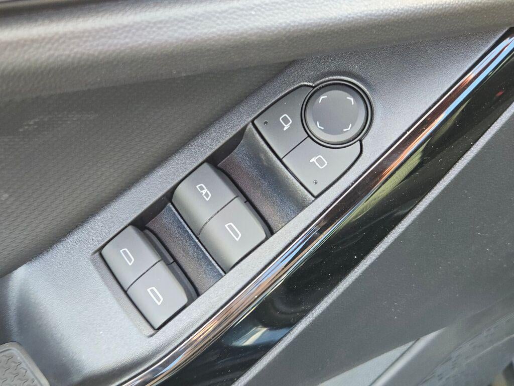2027 Chevrolet Equinox FWD LT