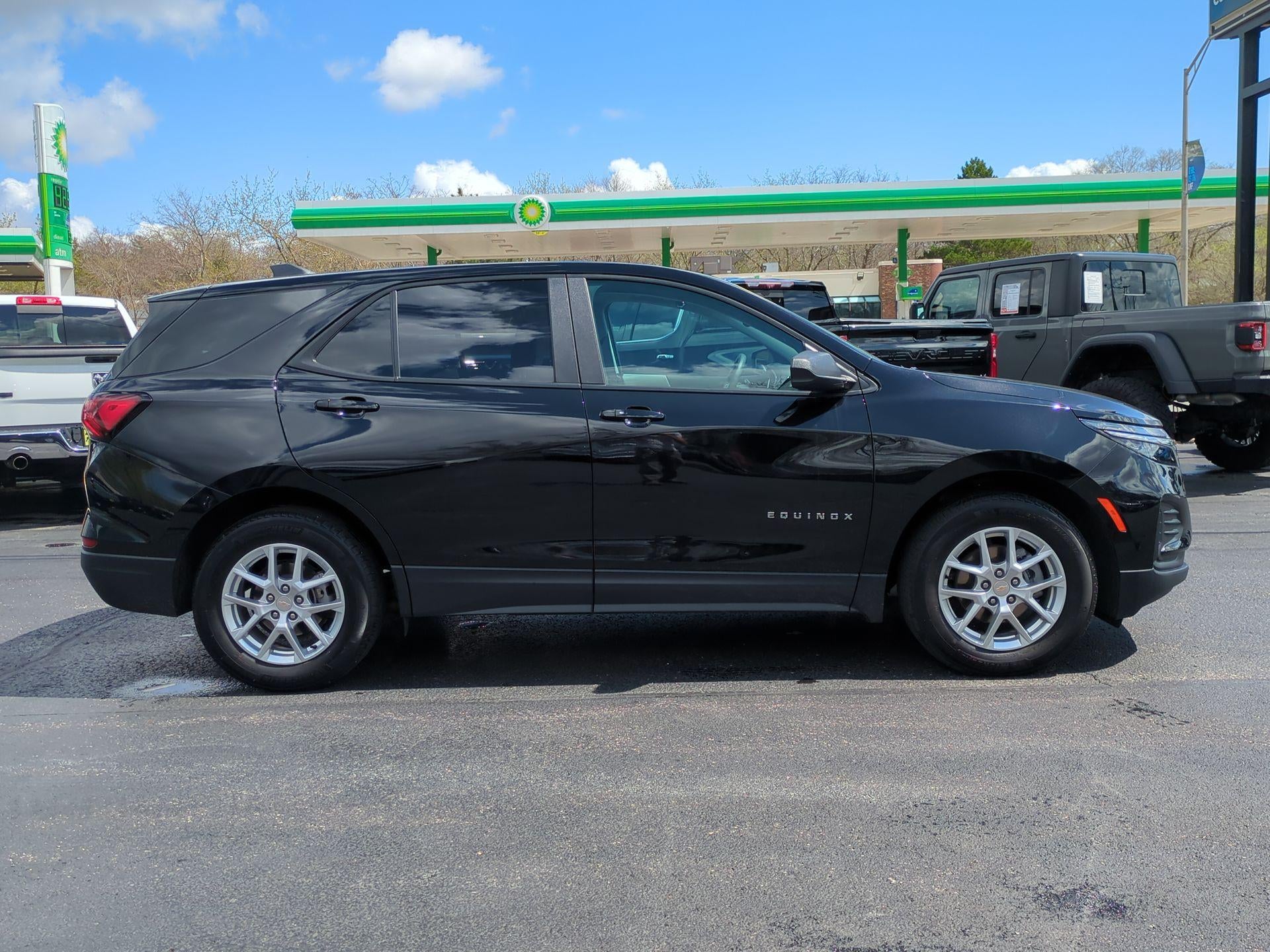 2023 Chevrolet Equinox LS