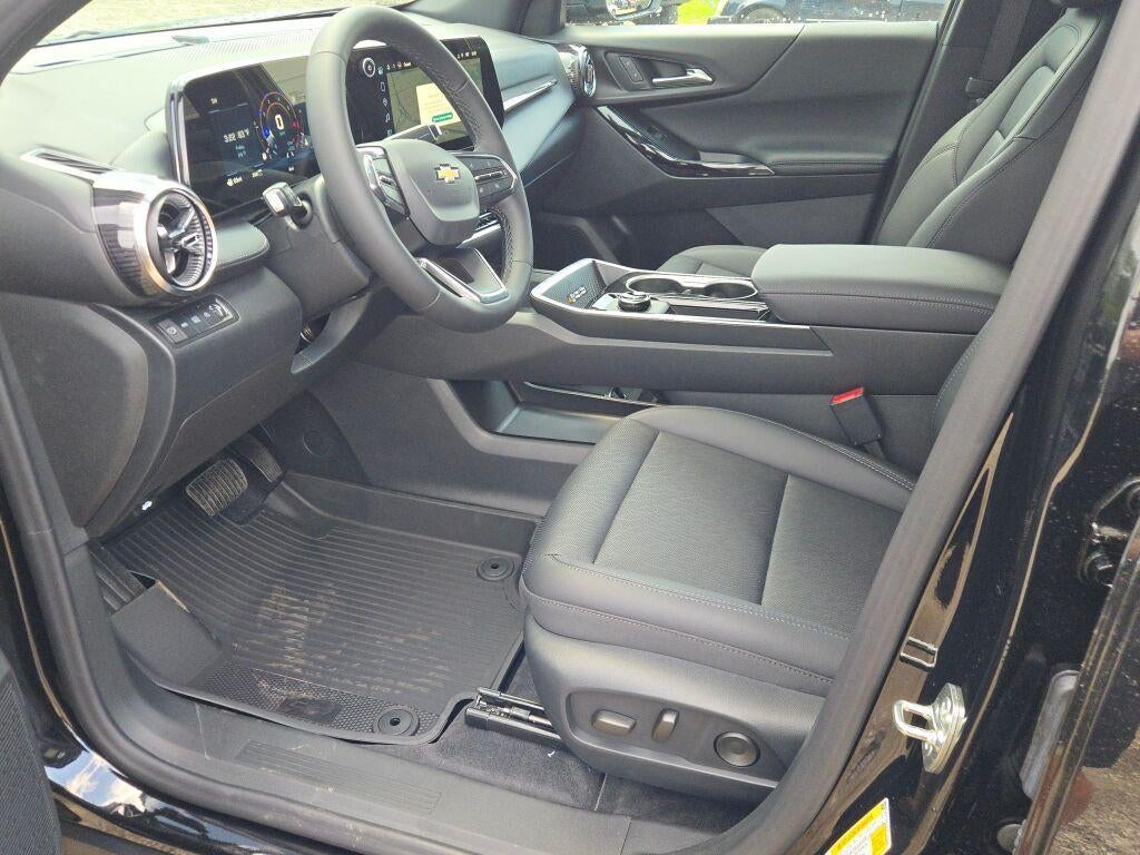 2027 Chevrolet Equinox AWD LT