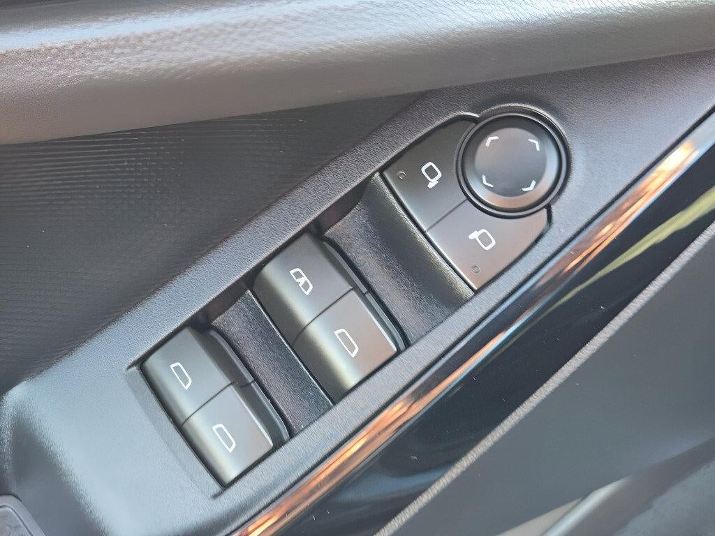 2026 Chevrolet Equinox LT - Photo 25