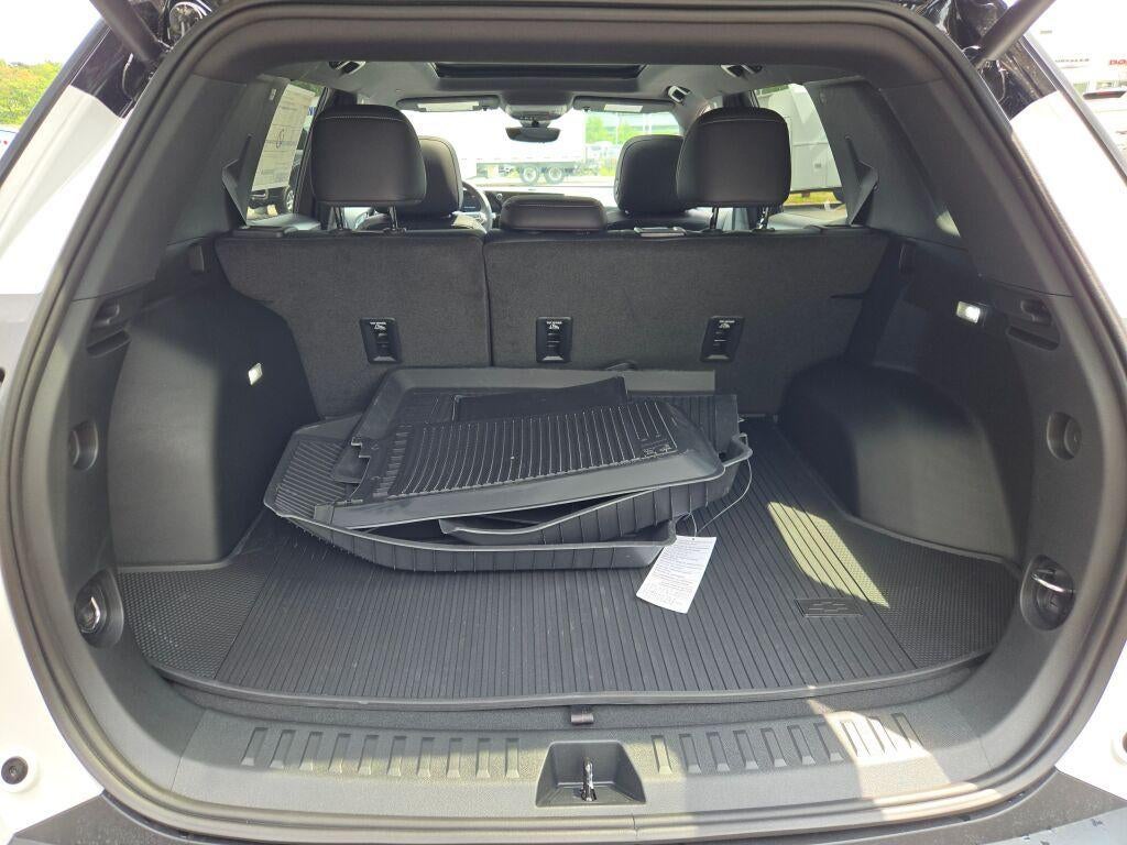 2027 Chevrolet Equinox AWD LT