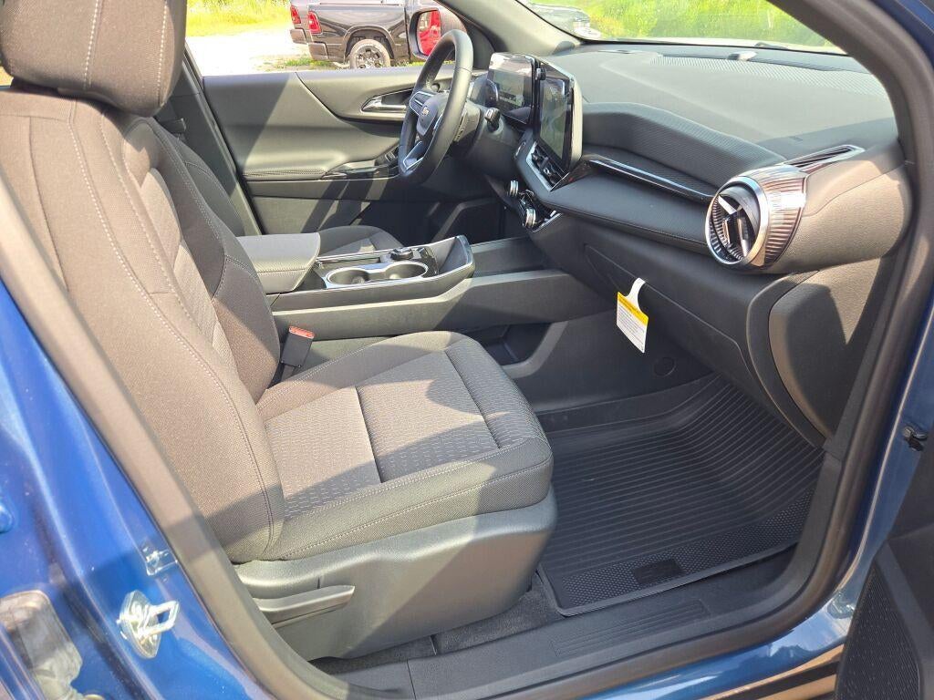 2027 Chevrolet Equinox AWD LT