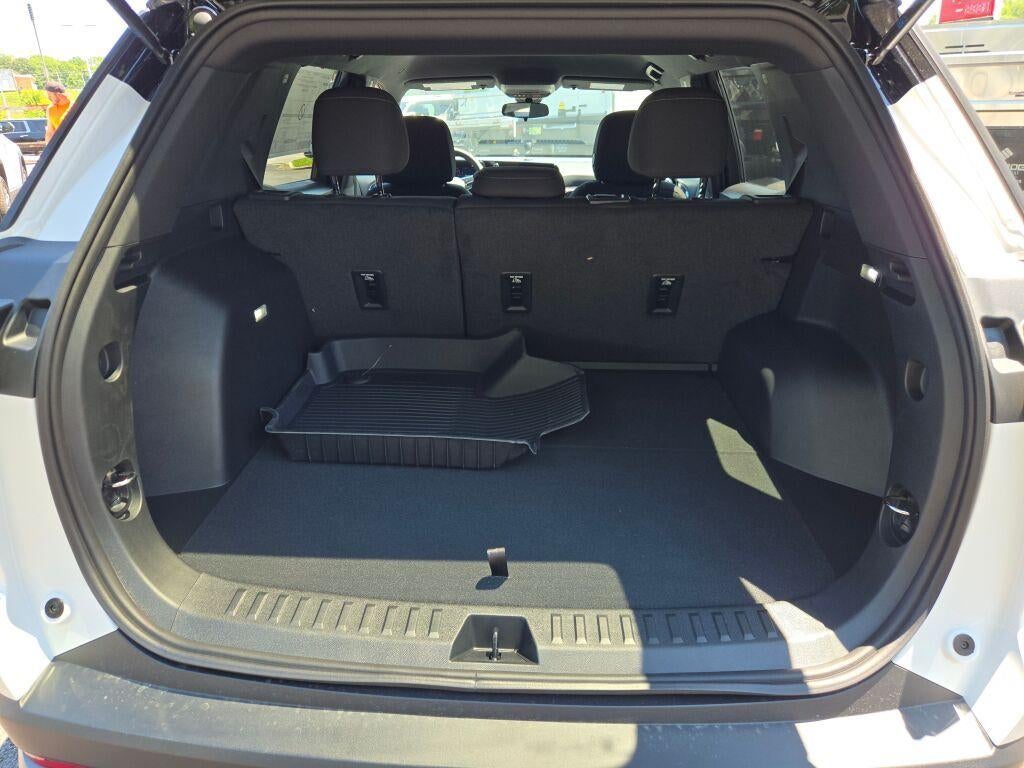 2027 Chevrolet Equinox AWD LT