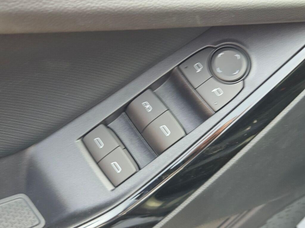 2027 Chevrolet Equinox AWD LT