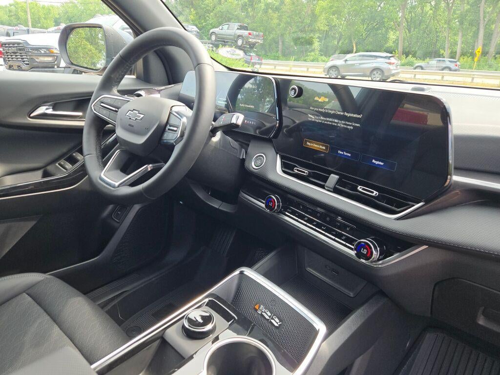 2027 Chevrolet Equinox AWD LT