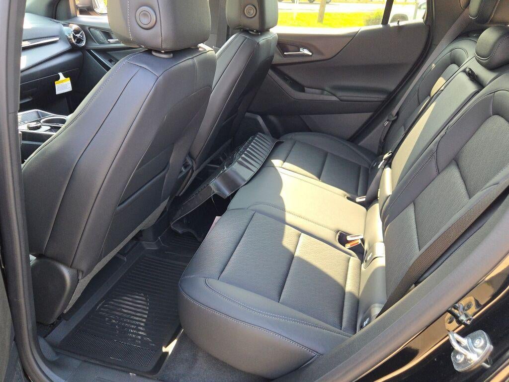 2027 Chevrolet Equinox AWD LT