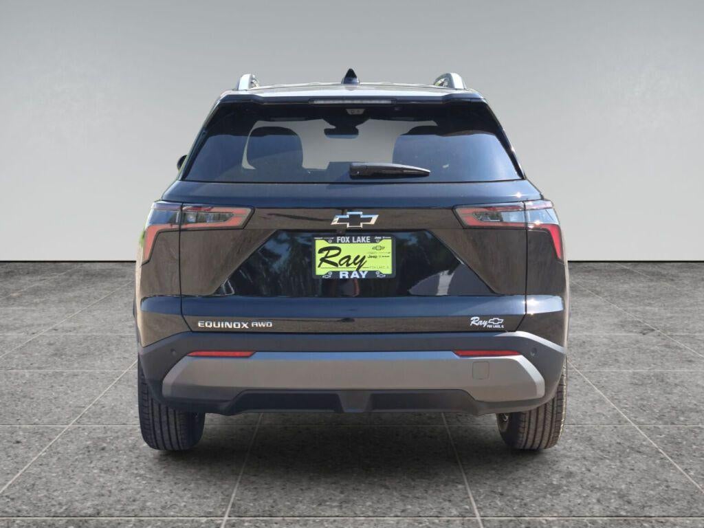 2027 Chevrolet Equinox LT - Photo 8