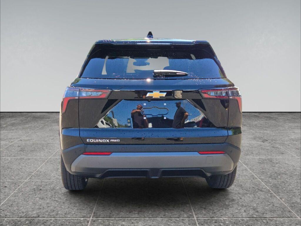 2027 Chevrolet Equinox LT - Photo 14
