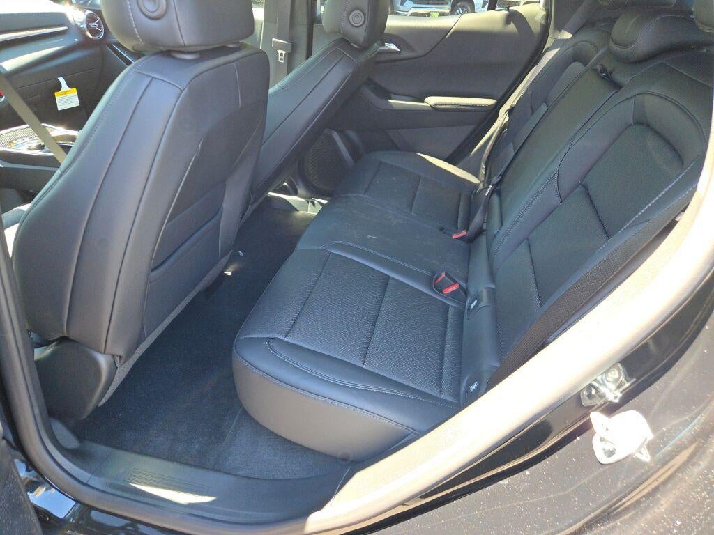 2027 Chevrolet Equinox LT - Photo 20