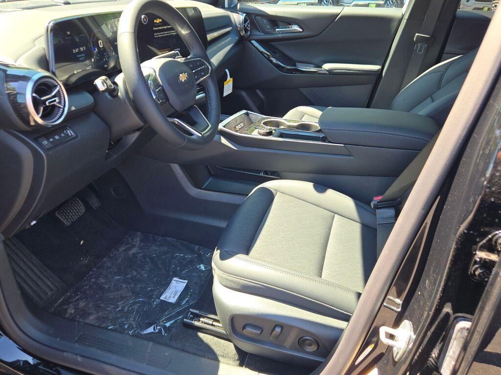 2027 Chevrolet Equinox LT - Photo 26