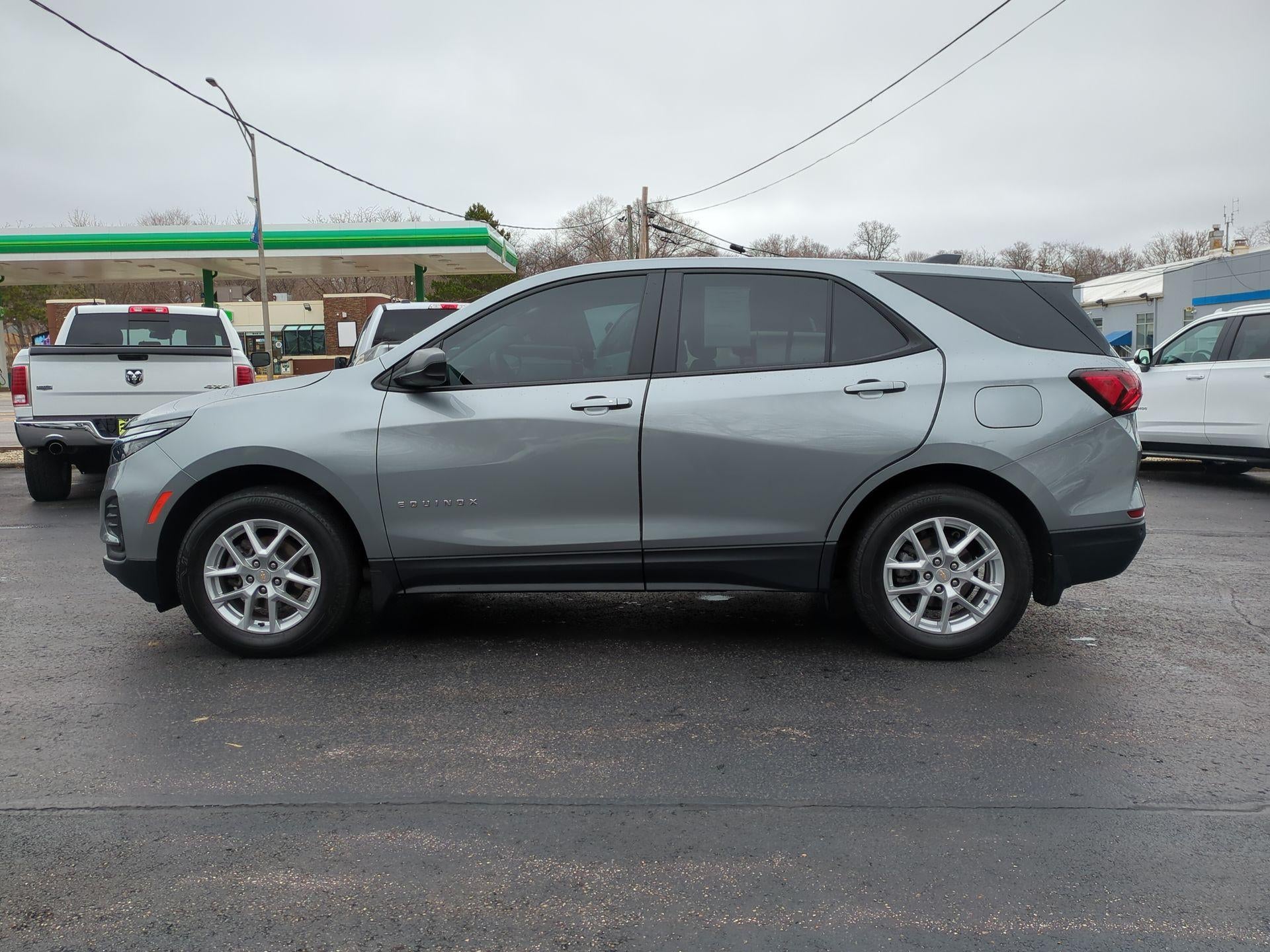 2023 Chevrolet Equinox LS