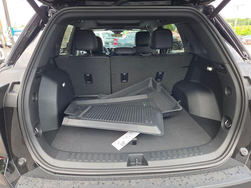 2027 Chevrolet Equinox AWD ACTIV