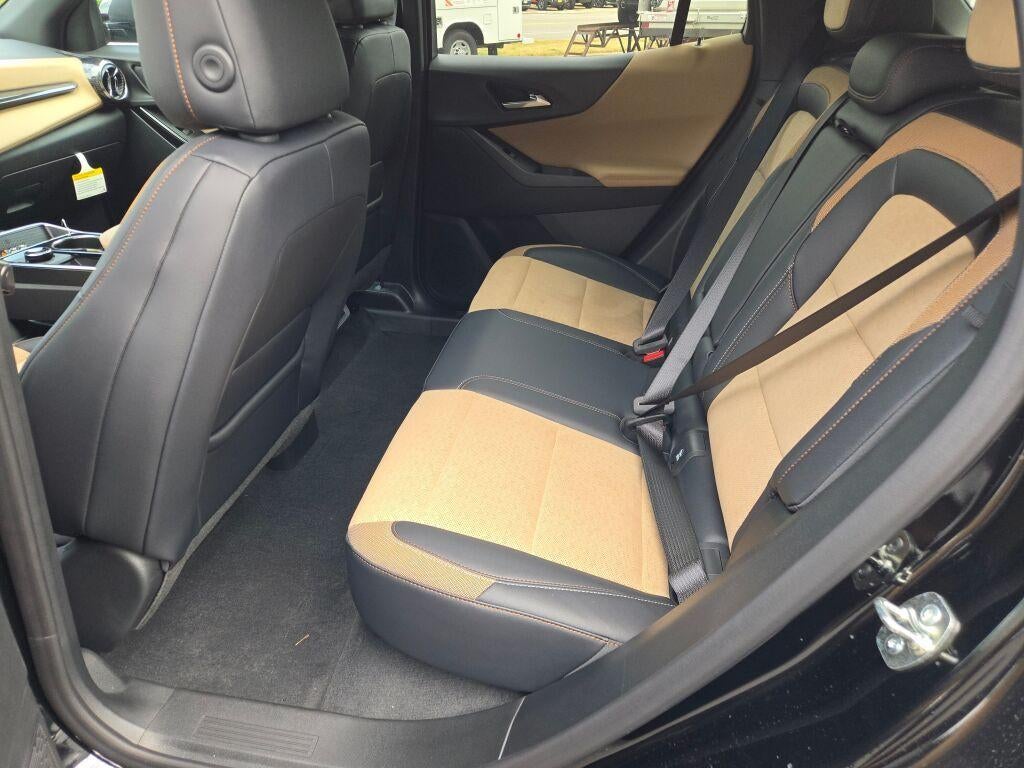 2027 Chevrolet Equinox AWD ACTIV
