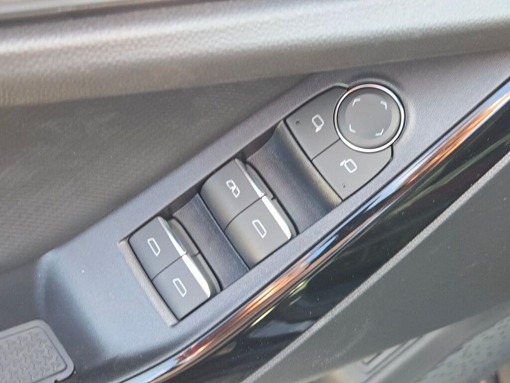 2027 Chevrolet Equinox AWD RS