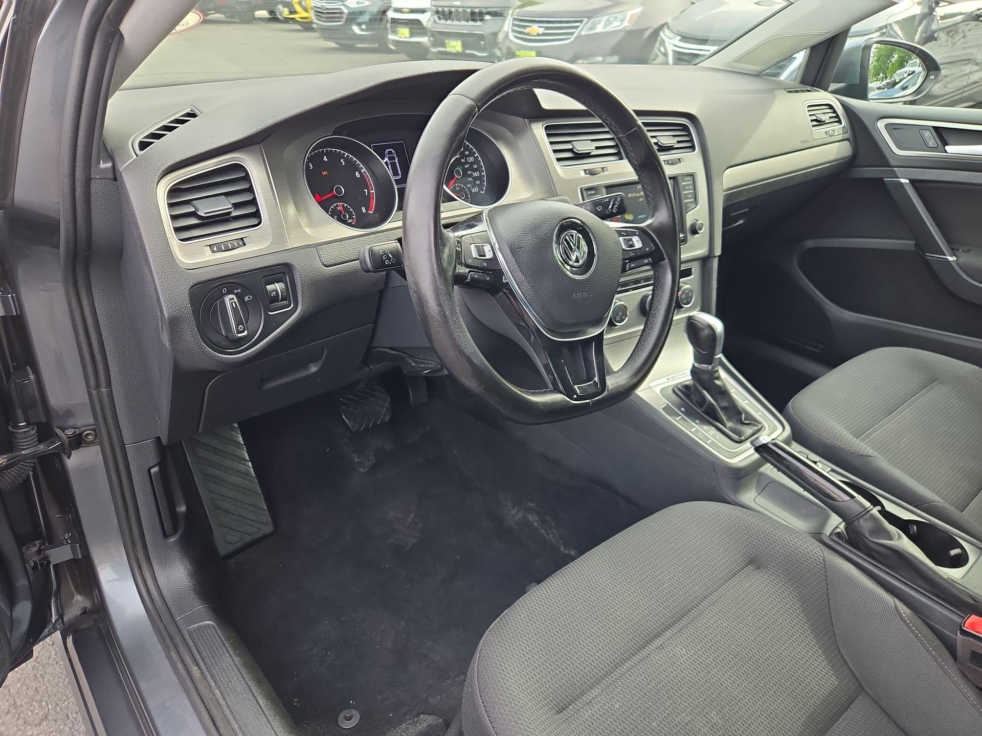 2017 Volkswagen Golf SportWagen TSI S