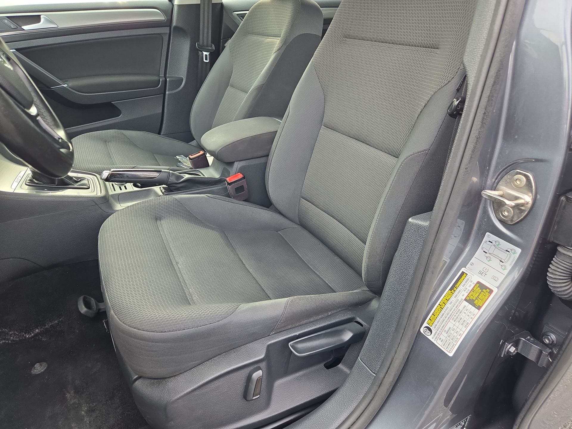 2017 Volkswagen Golf SportWagen TSI S