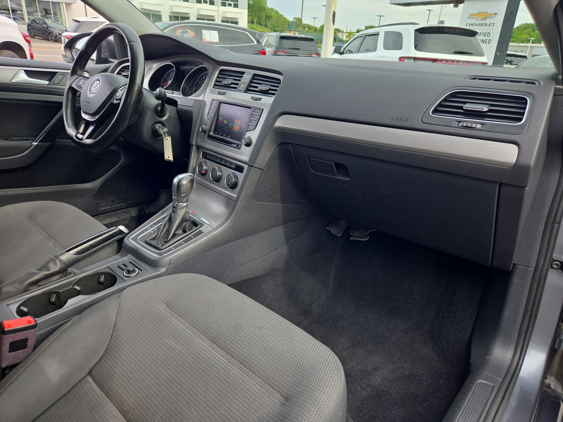 2017 Volkswagen Golf SportWagen TSI S