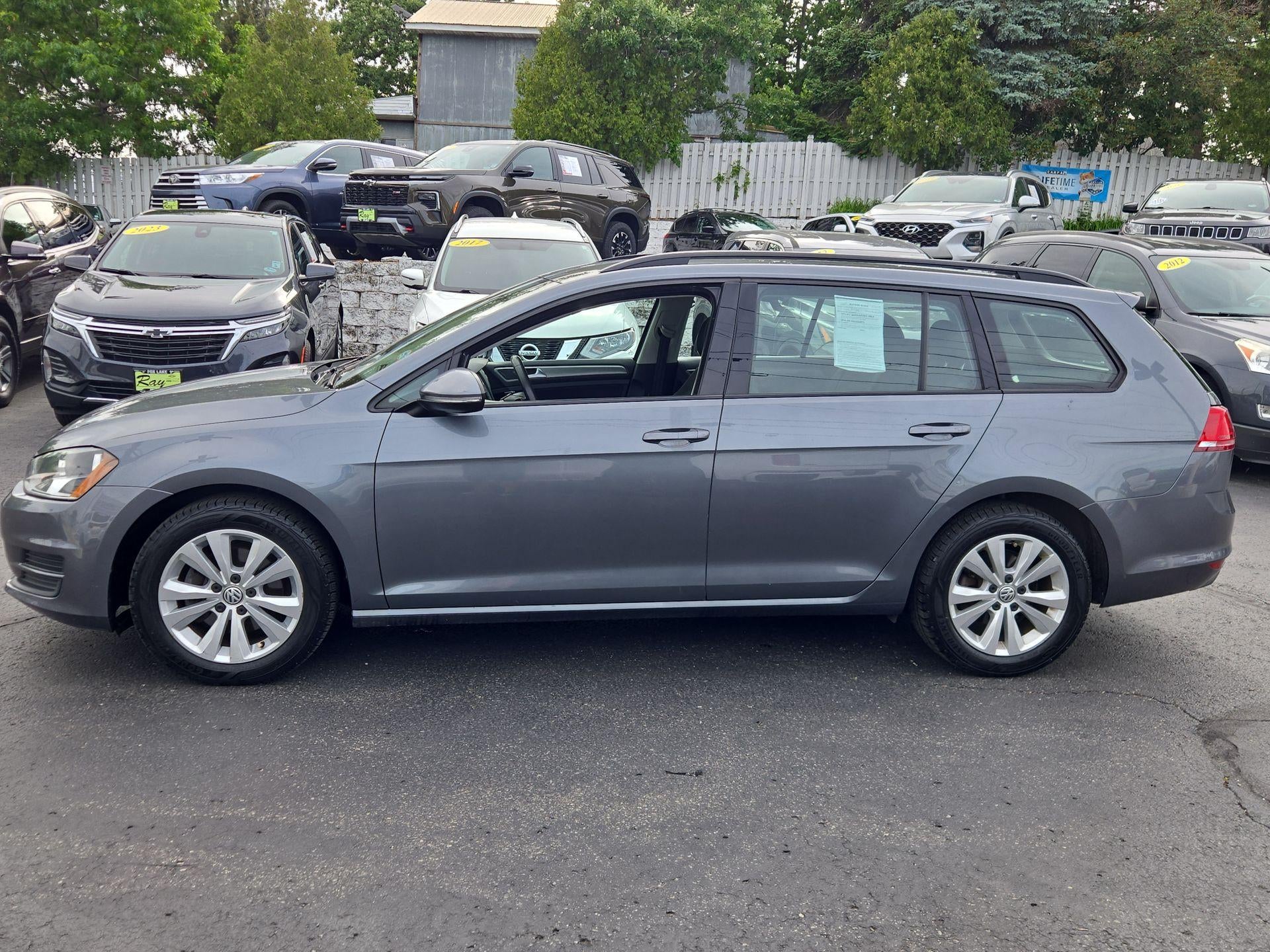 2017 Volkswagen Golf SportWagen TSI S