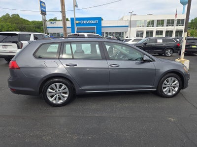 2017 Volkswagen Golf SportWagen TSI S