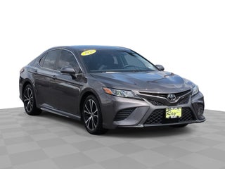 2020 Toyota Camry SE AWD