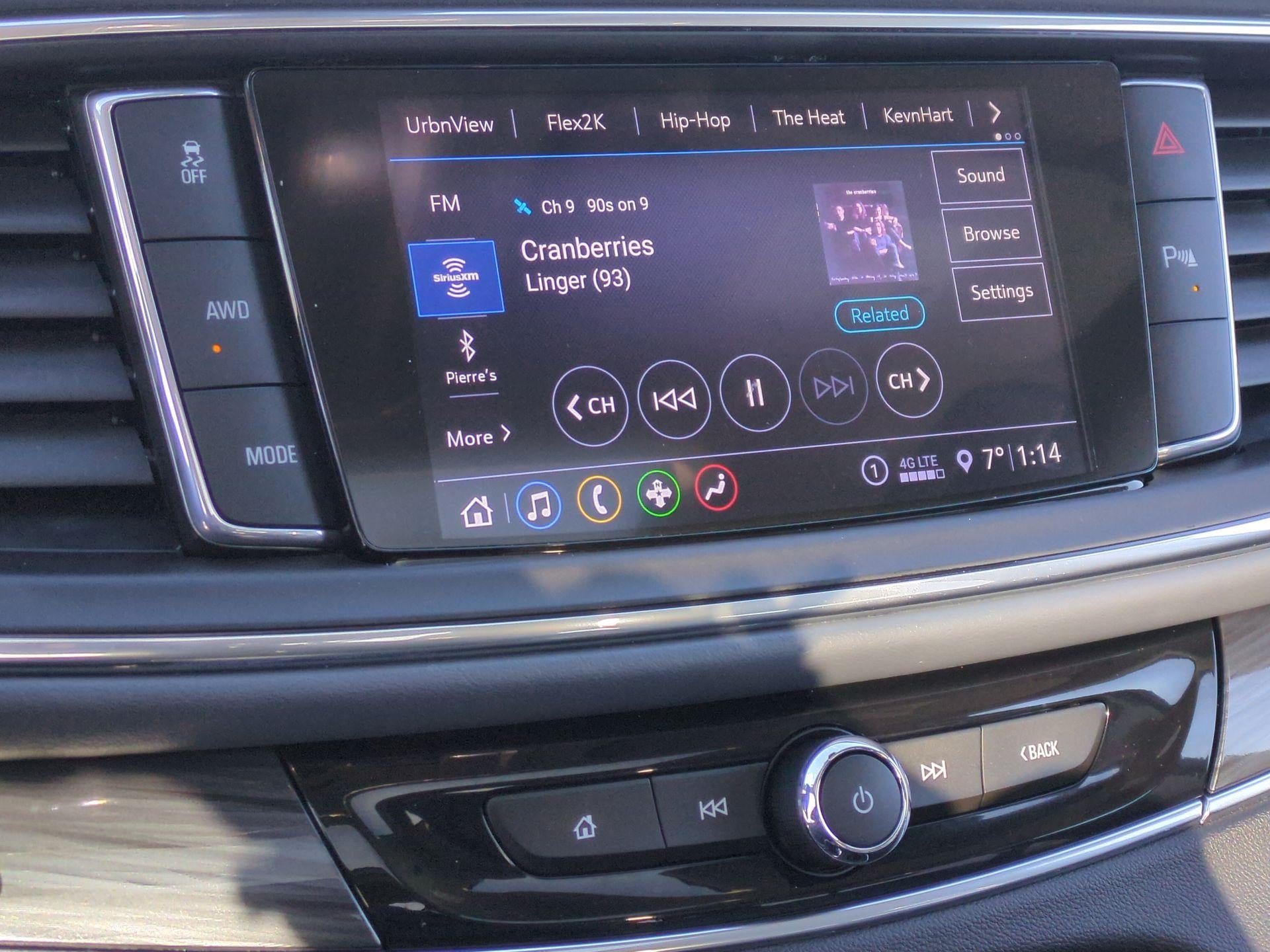 2020 Buick Enclave Essence