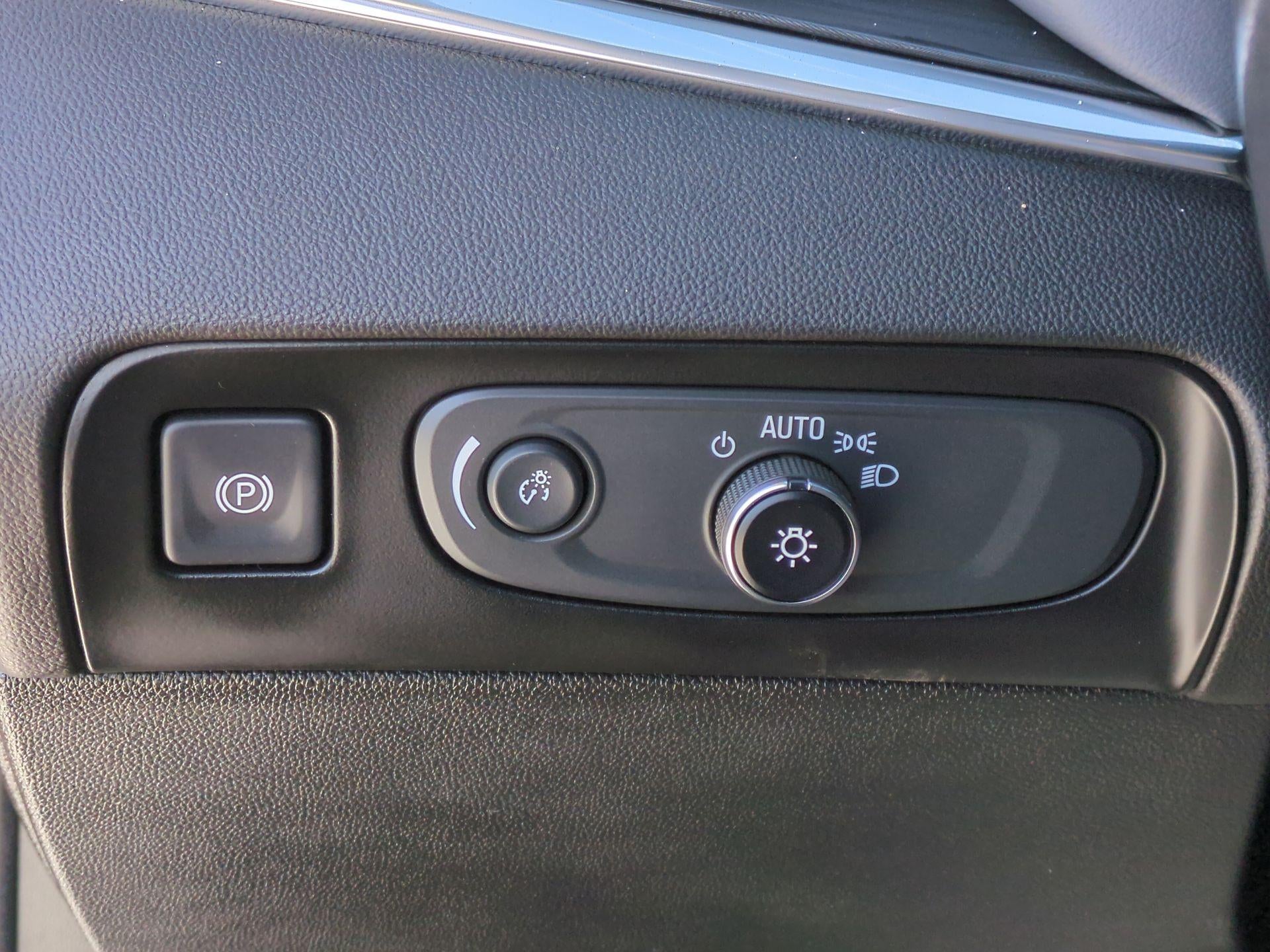 2020 Buick Enclave Essence