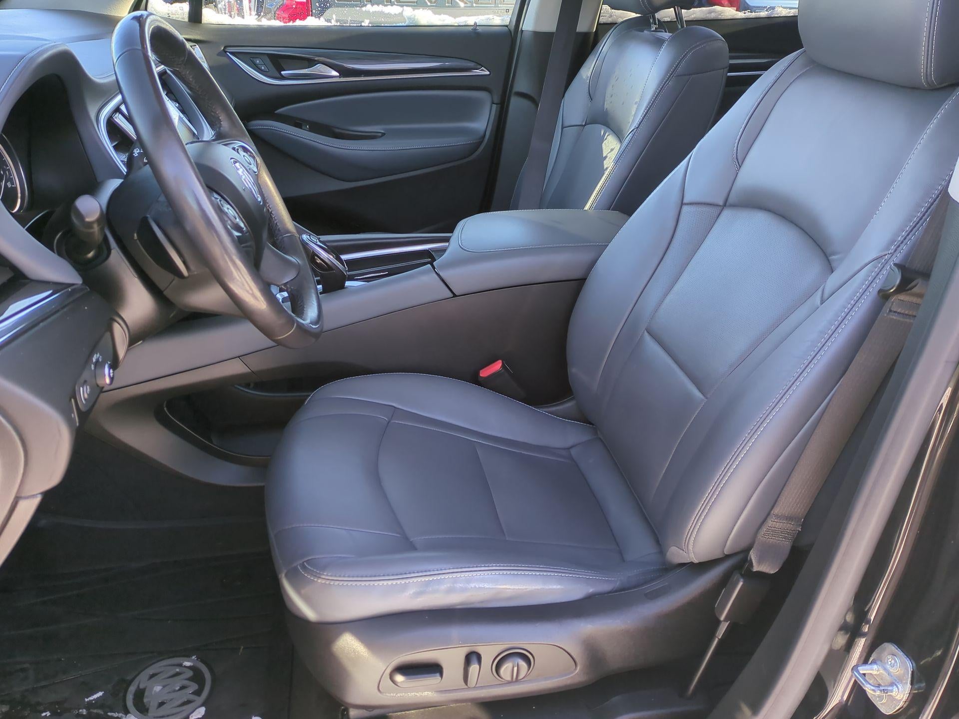 2020 Buick Enclave Essence