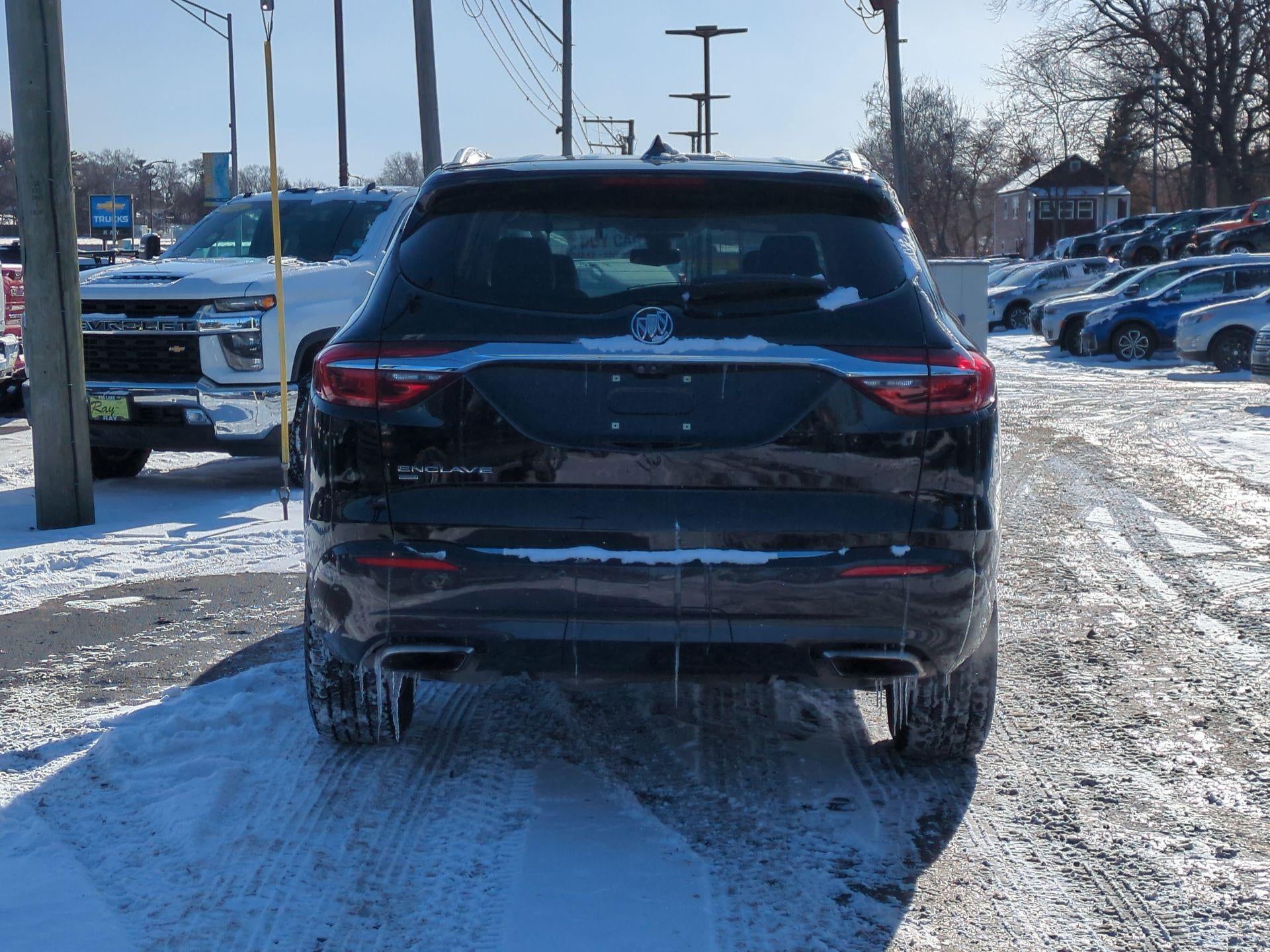 2020 Buick Enclave Essence