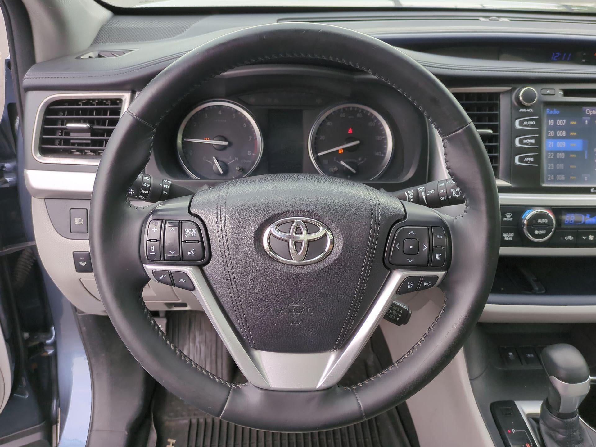 2018 Toyota Highlander SE