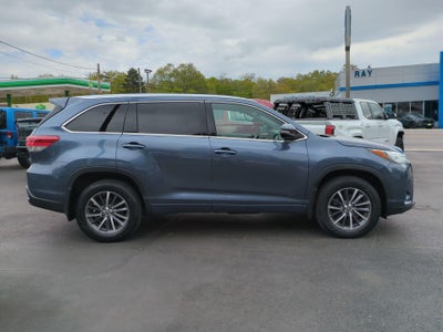 2018 Toyota Highlander SE