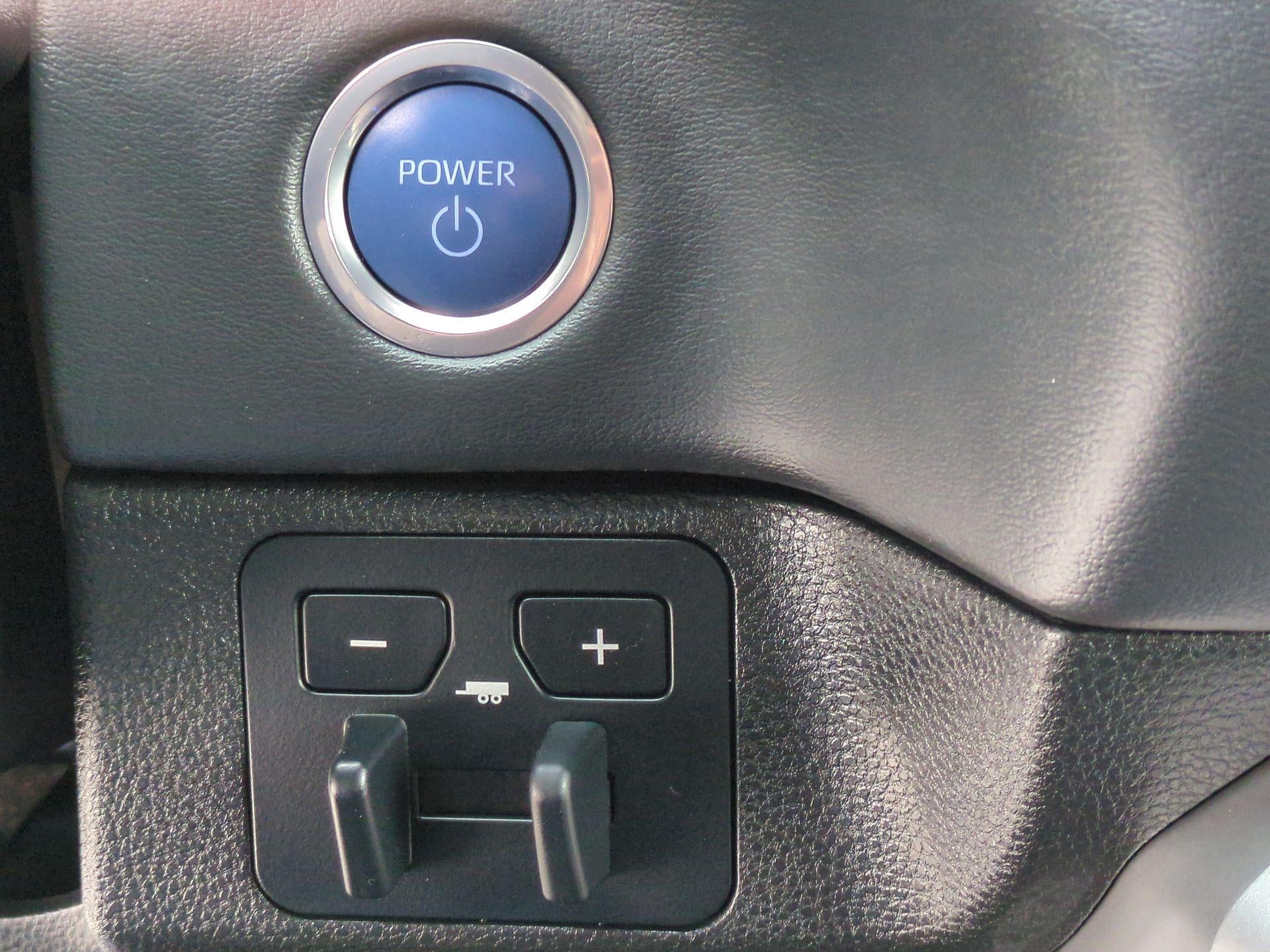 2023 Toyota Tundra Hybrid Platinum