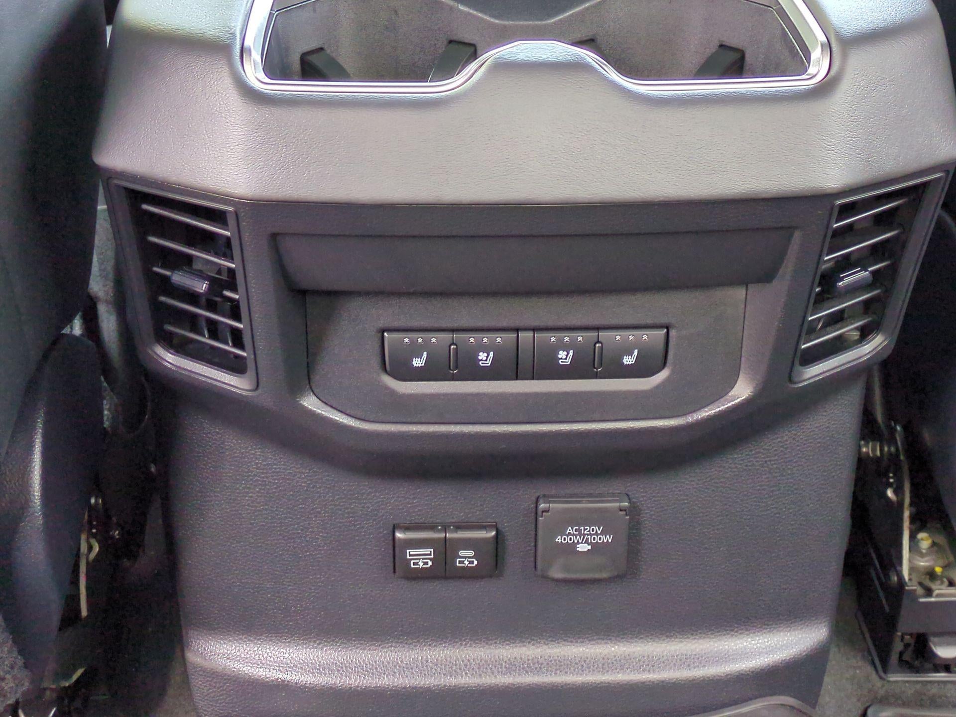 2023 Toyota Tundra Hybrid Platinum