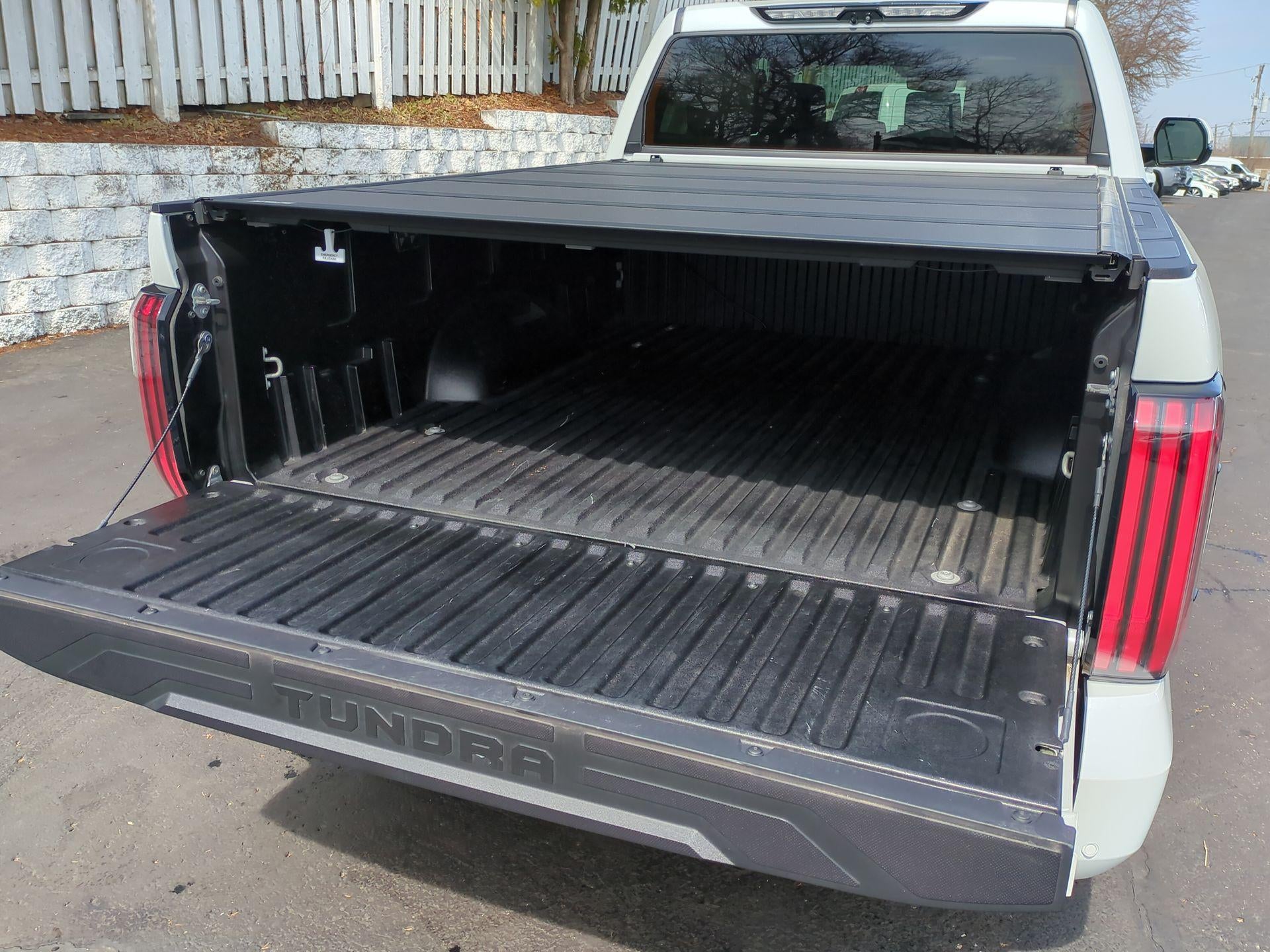 2023 Toyota Tundra Hybrid Platinum