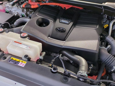 2023 Toyota Tundra Hybrid Platinum