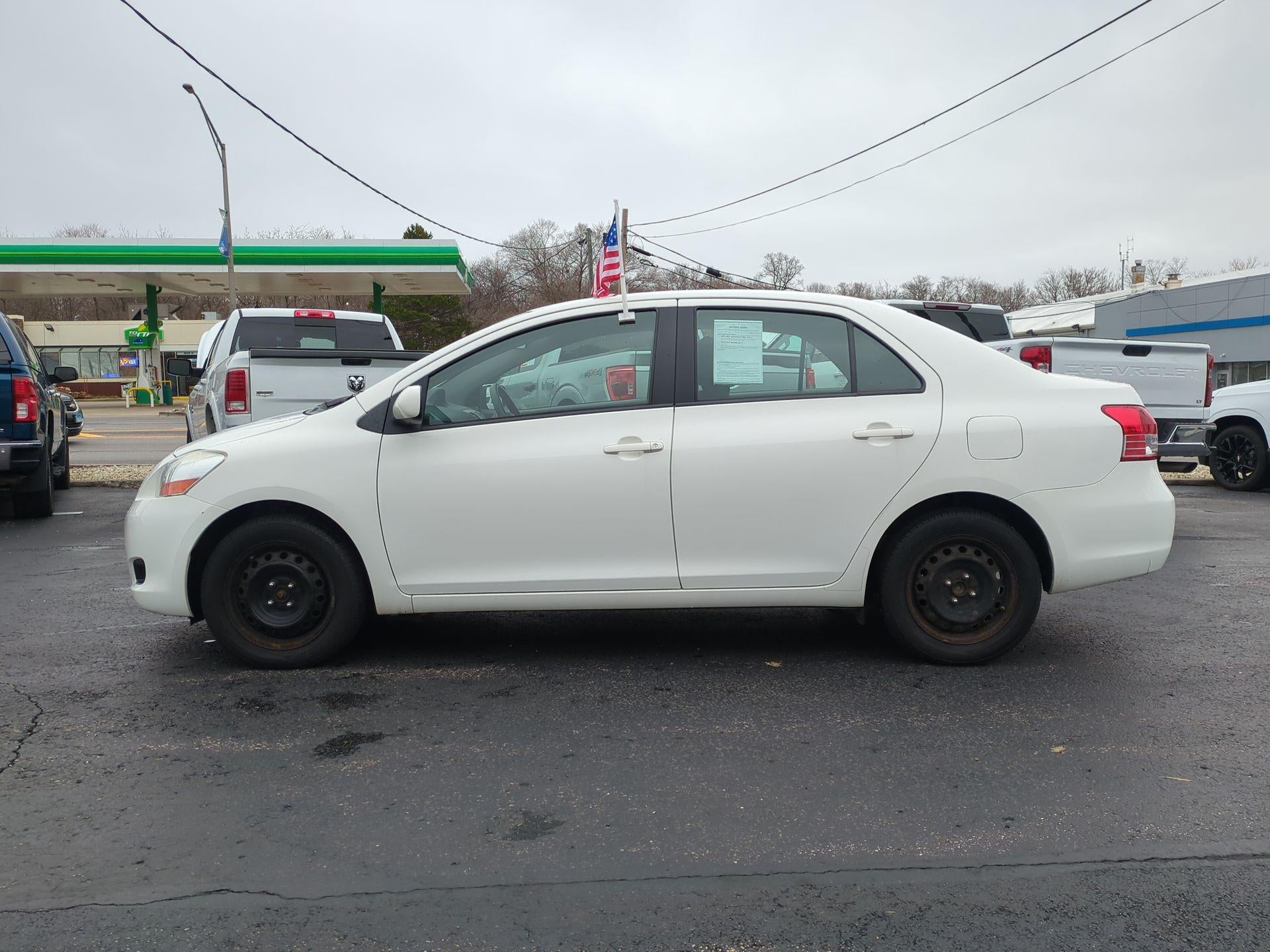 2009 Toyota Yaris 4DR SDN BASE AT