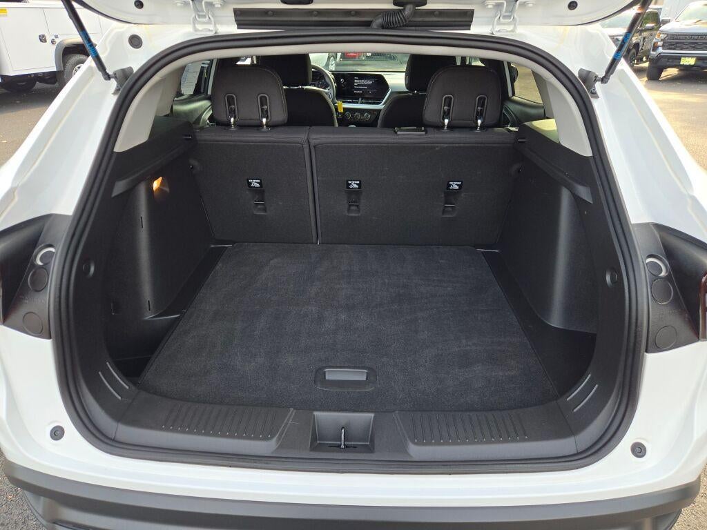 2024 Chevrolet Trax LS - Photo 19