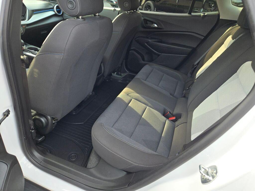 2024 Chevrolet Trax LS - Photo 20